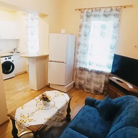 Hearthouse Apartment *